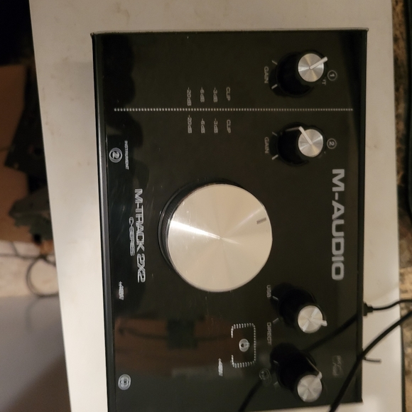 M track 2x2 M audio - Picture 5 of 7